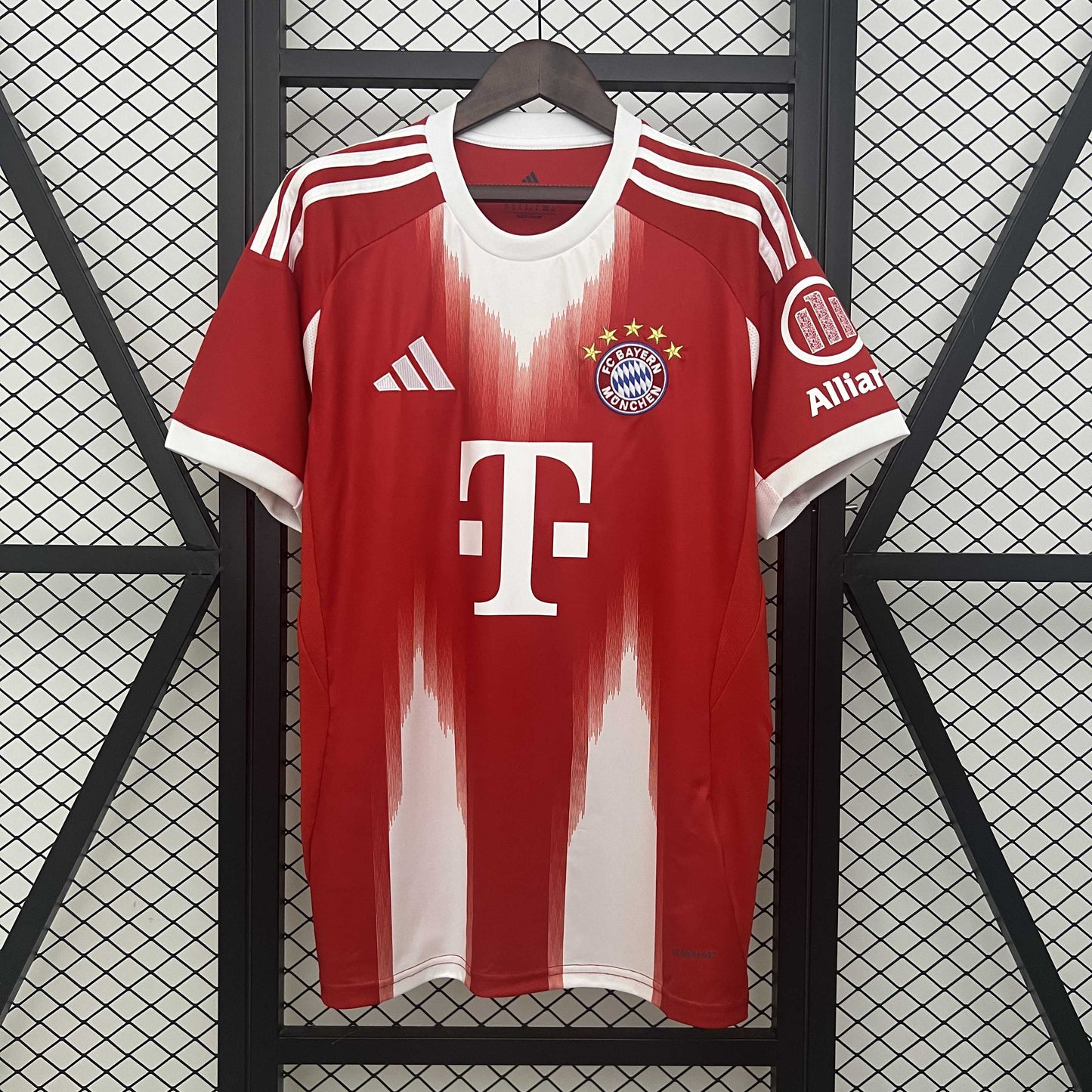 Bayern Munich 25/26 Home Shirt